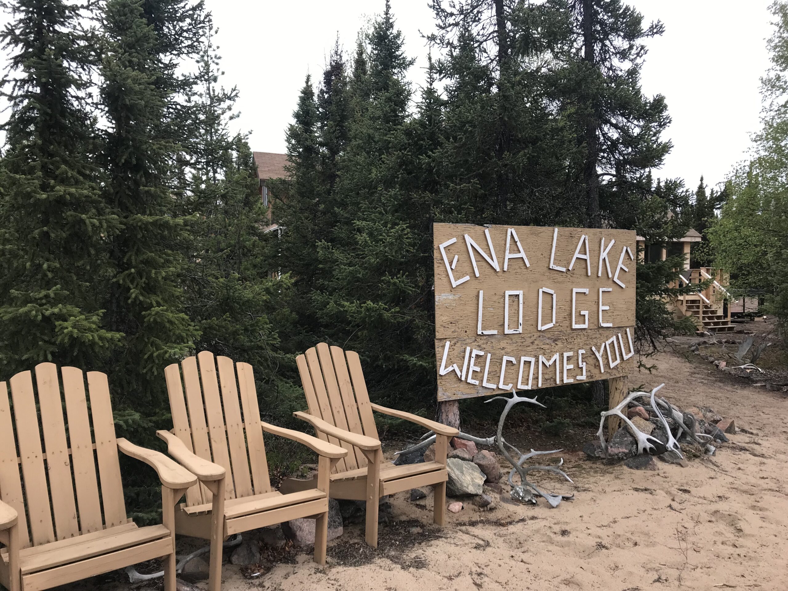 Ena Lake Lodge