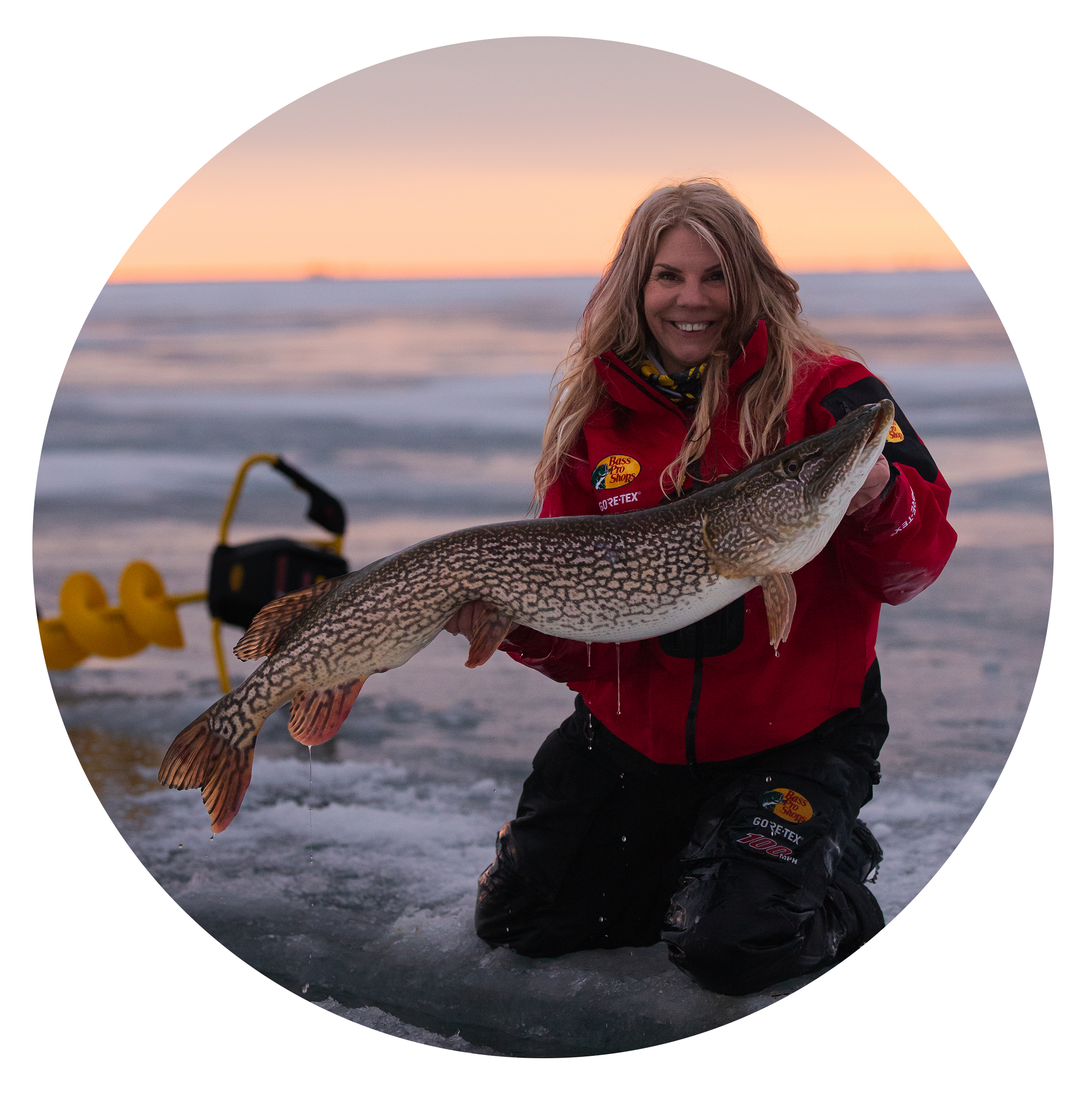 We had the privilege of fishing with Lisa Roper from LisaRoperOutdoors this  past week. Lisa has an incredible passion for the outdoors a